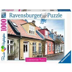 Ravensburger Häuser In Aarhus, Dänemark Bunt